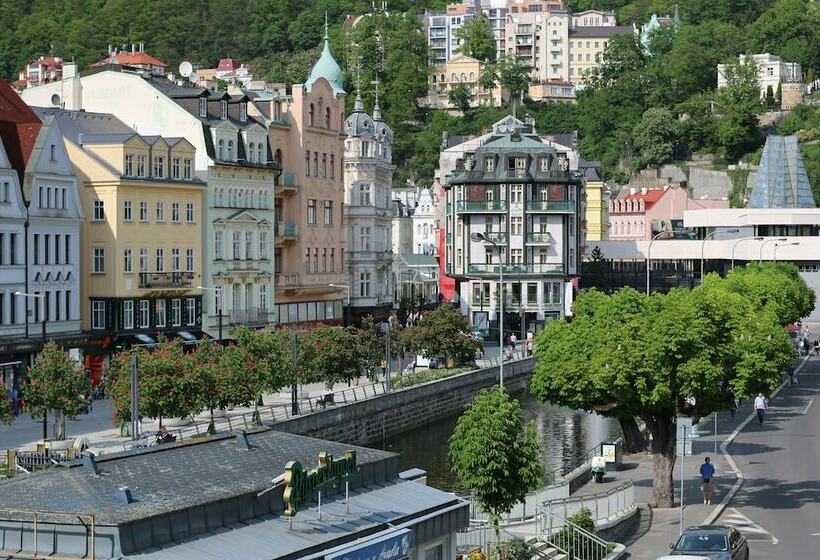 침실 2개 아파트, Thalia