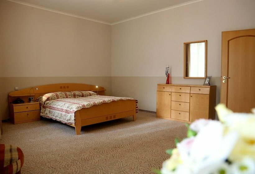 침실 2개 아파트, Thalia