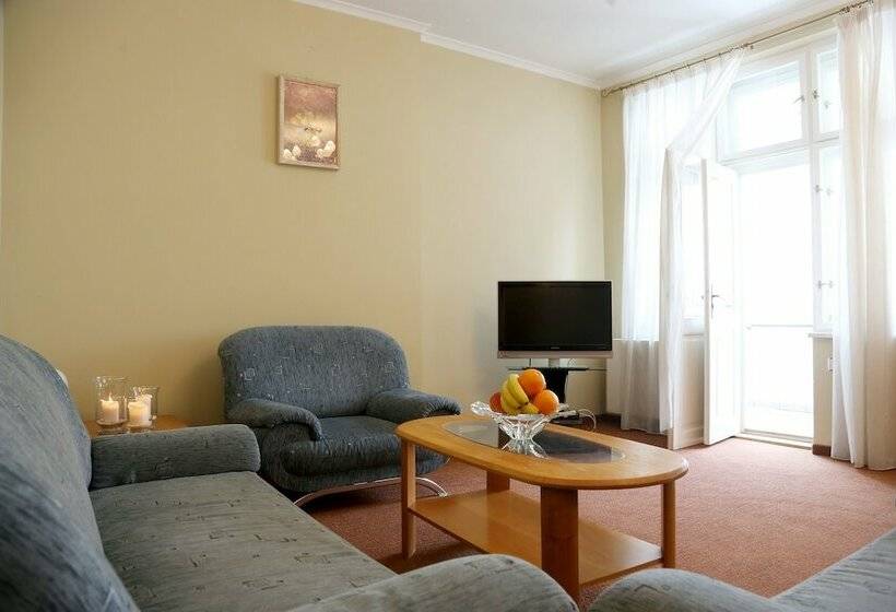 침실 2개 아파트, Thalia