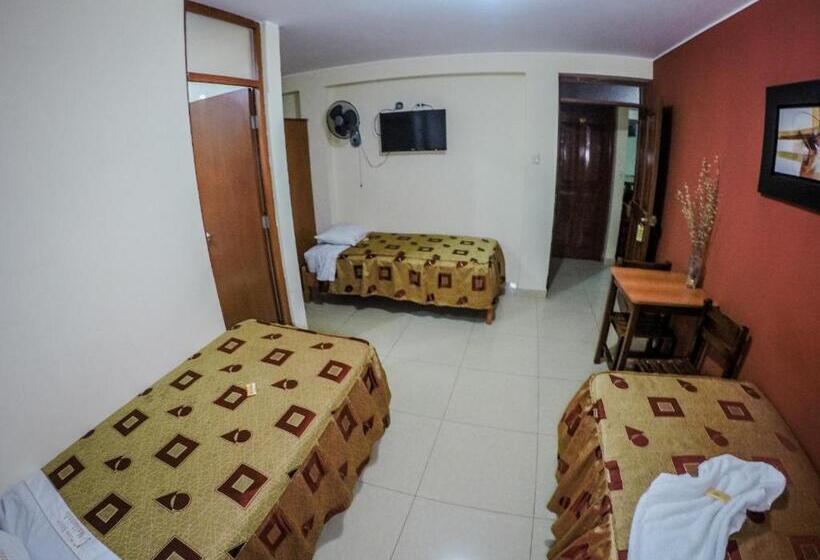 غرفة قياسية ثلاثية, Casa Maldonado