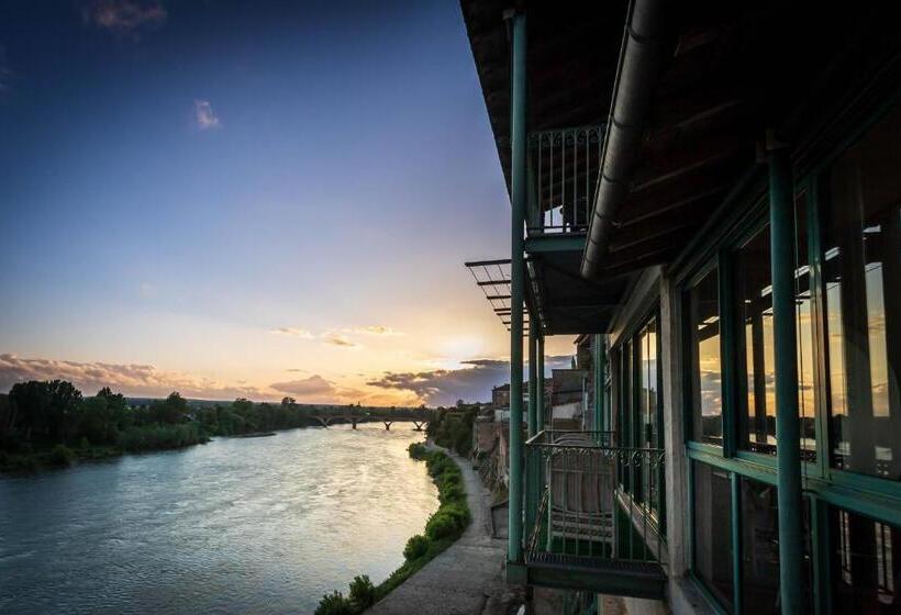 스탠다드 발코니 룸, Restaurant Côte Garonne Le Balcon Des Dames   Tonneins Marmande Agen   Chambres Climatisées