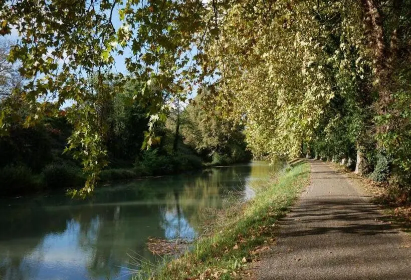 バルコニー付きスタンダードルーム, Restaurant Côte Garonne Le Balcon Des Dames   Tonneins Marmande Agen   Chambres Climatisées