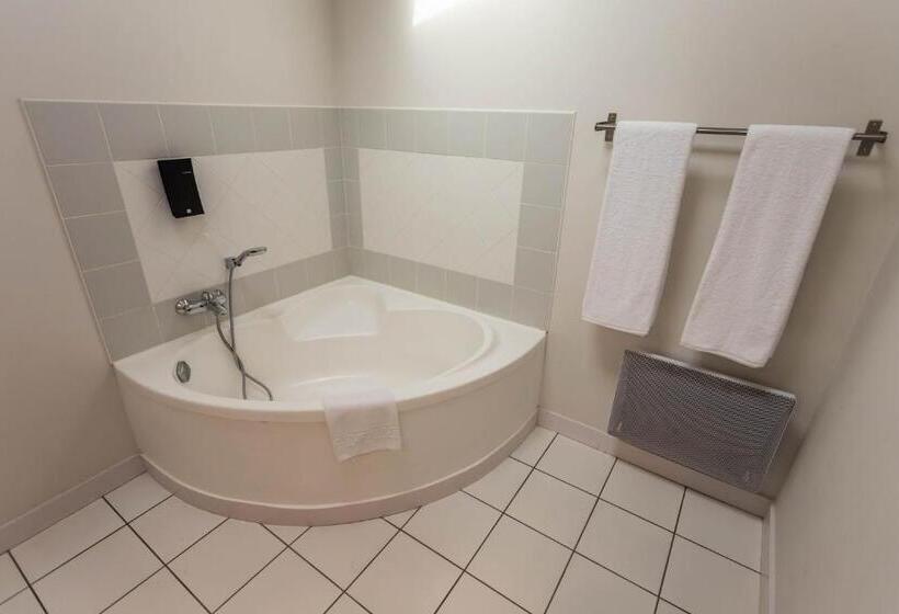 수피리어 룸, Restaurant Côte Garonne Le Balcon Des Dames   Tonneins Marmande Agen   Chambres Climatisées