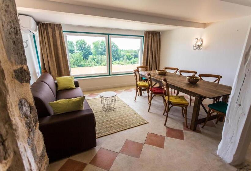 Люкс 3 Спальни, Restaurant Côte Garonne Le Balcon Des Dames   Tonneins Marmande Agen   Chambres Climatisées