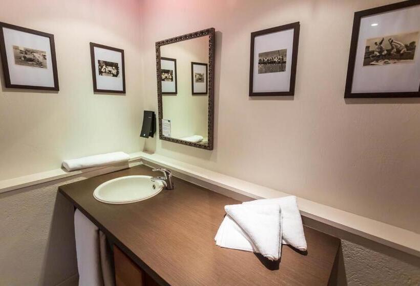 3침실 스위트, Restaurant Côte Garonne Le Balcon Des Dames   Tonneins Marmande Agen   Chambres Climatisées