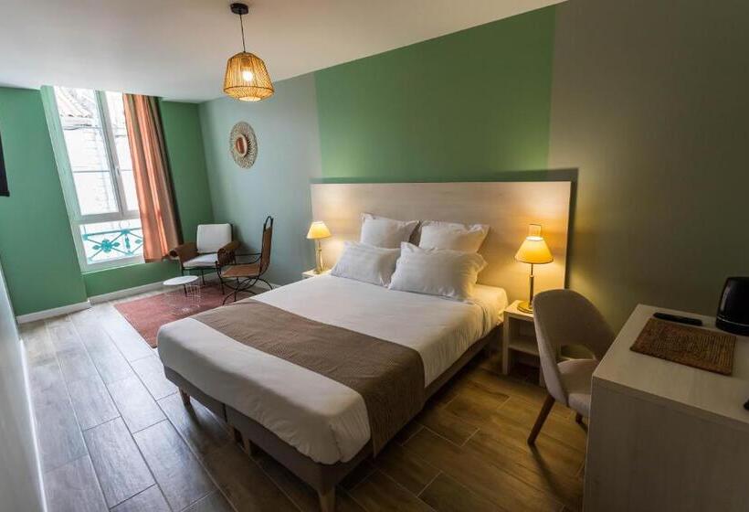 Номер Стандарт Вид на Город, Restaurant Côte Garonne Le Balcon Des Dames   Tonneins Marmande Agen   Chambres Climatisées