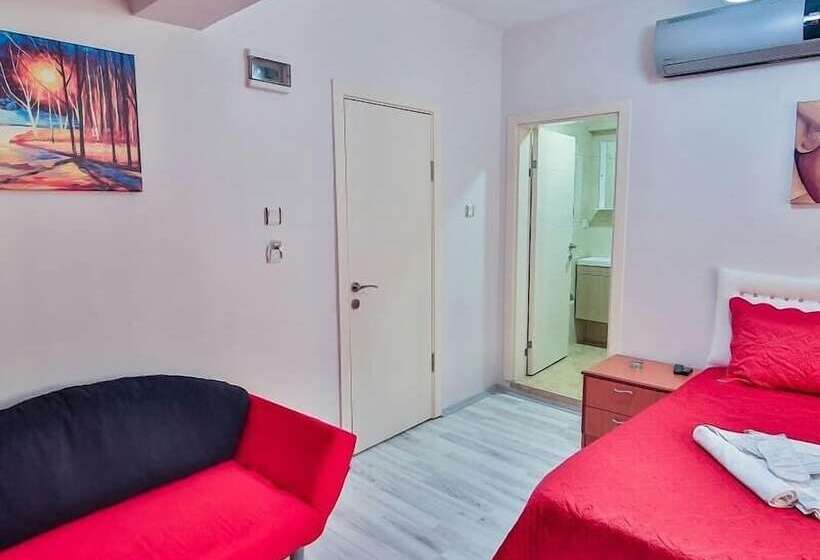 חדר סטנדרט לשלושה, Sesamos Pansiyon