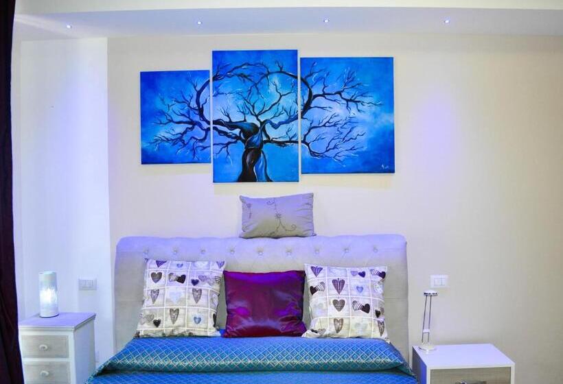 带大床的标准间, Suiteiris B&b