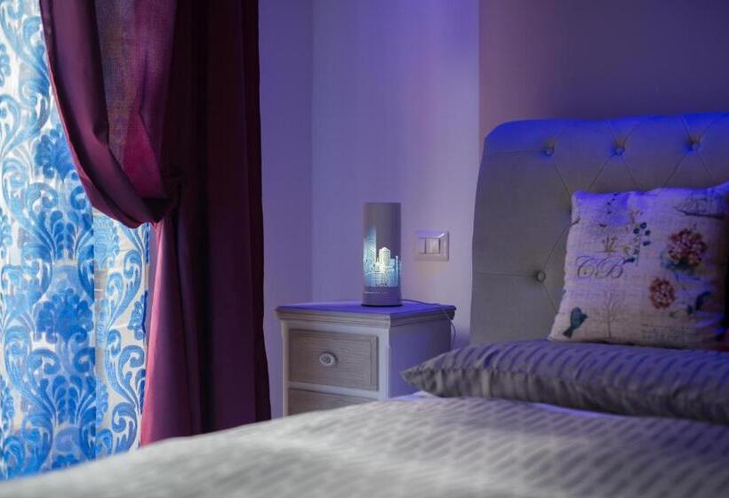 带大床的标准间, Suiteiris B&b