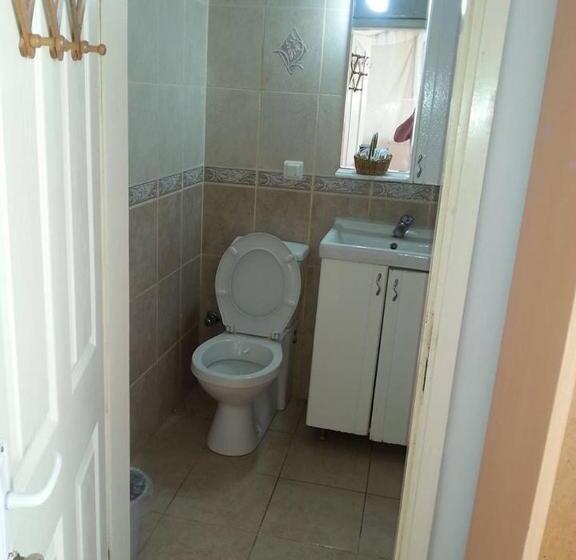 اتاق استاندارد سه نفره, Yona Motel