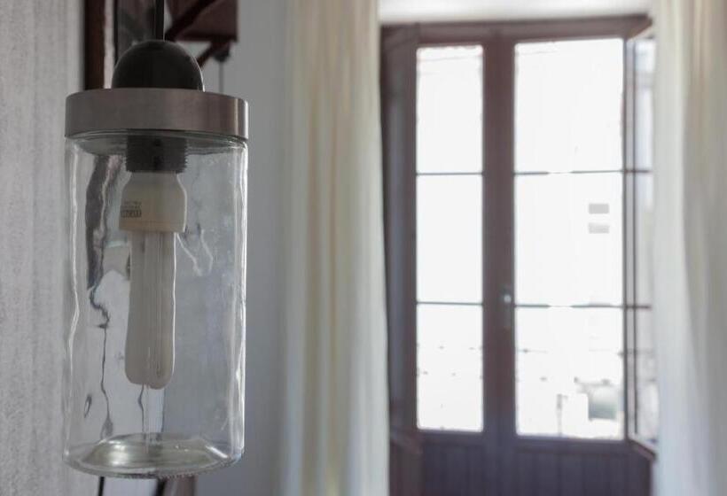 4인용 스탠다드 룸, Beja Hostel