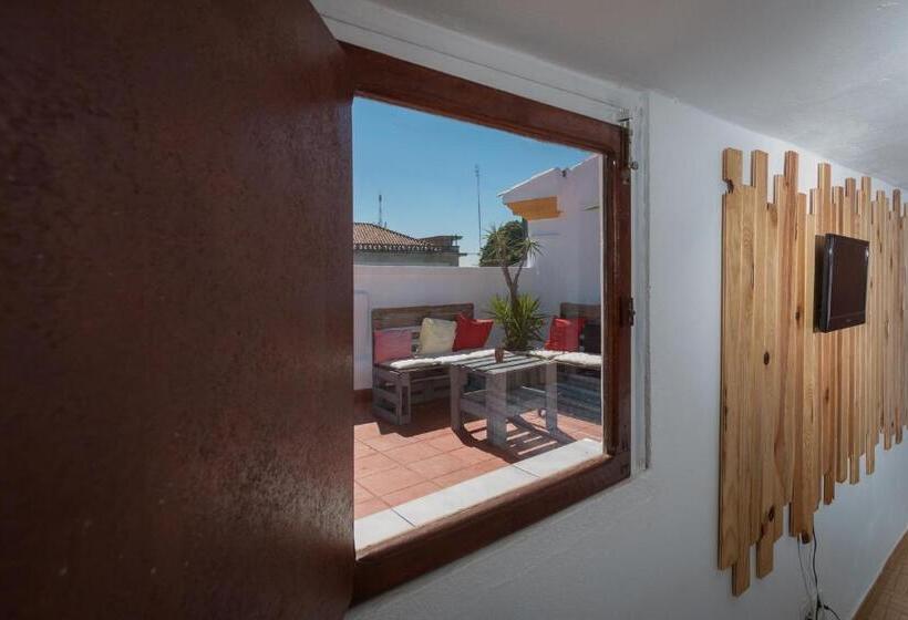 스탠다드 테라스 룸, Beja Hostel