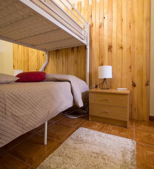 이코노미 트리플 룸, Beja Hostel