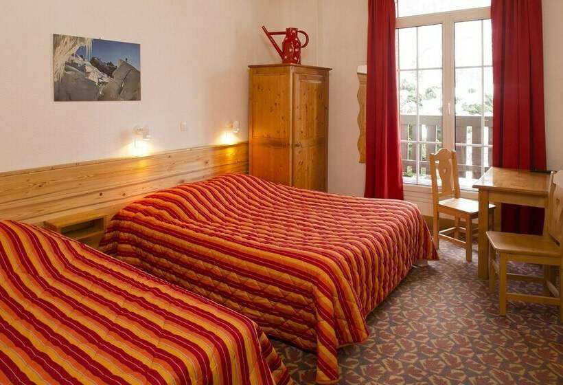 Номер Стандарт Вид на Горы, Hôtel Castillan