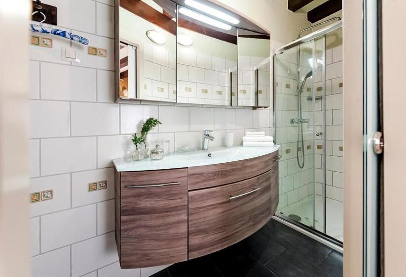 اتاق استاندارد, Villa Orh