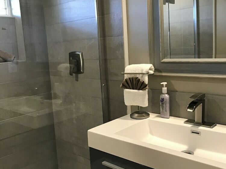 בית, 2 חדרי שינה, Eureka Zen Cottages