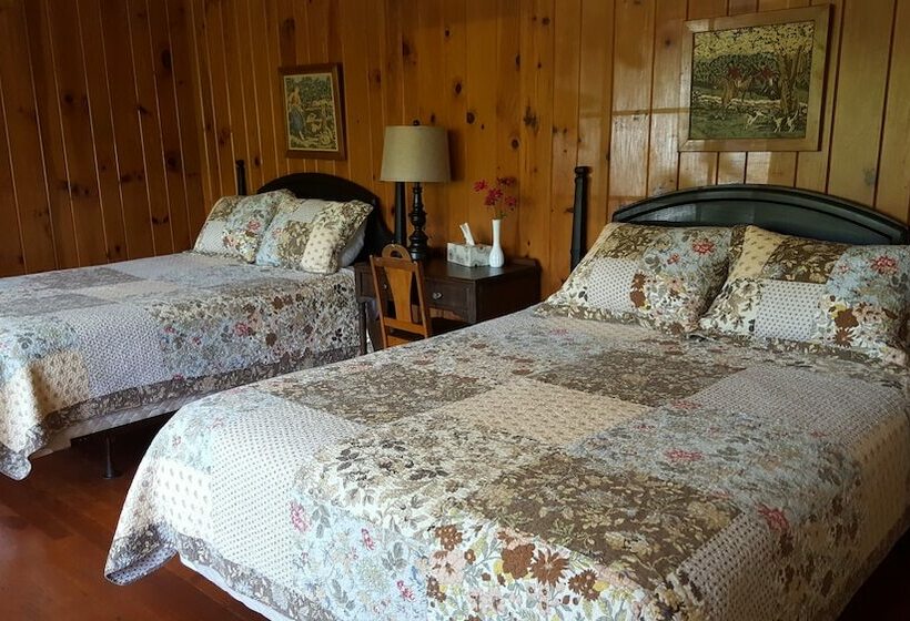 小室, Pisgah View Ranch