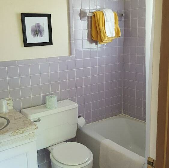 小室, Pisgah View Ranch