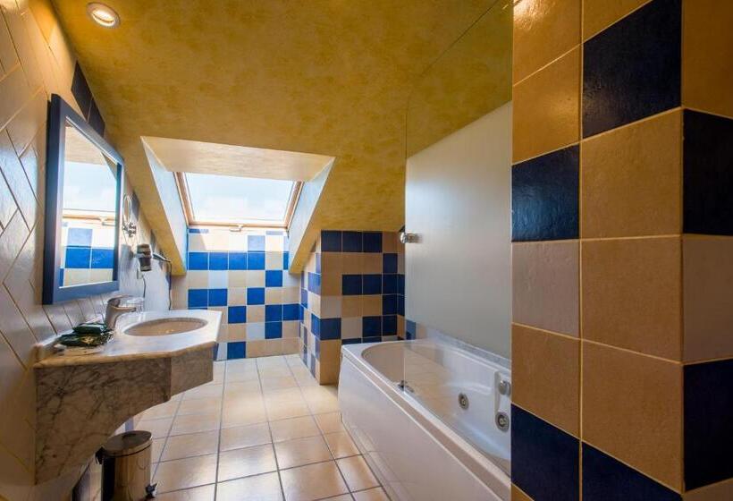 Номер Стандарт Трехместный, Spa Villa Pasiega