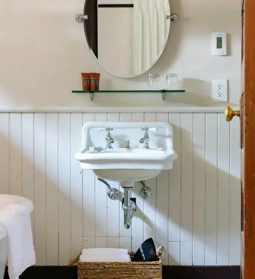 デラックスルーム, Naramata Inn
