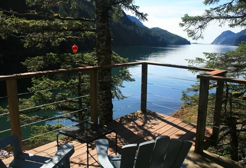 كابينة, Orca Island Cabins