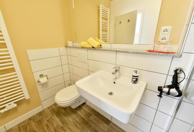 四人标准间, Pension Gambrinus