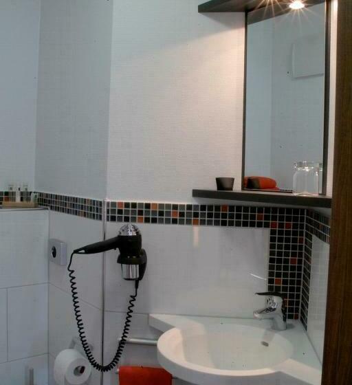 컴포트 싱글 룸, Hib Hotel In Baesweiler