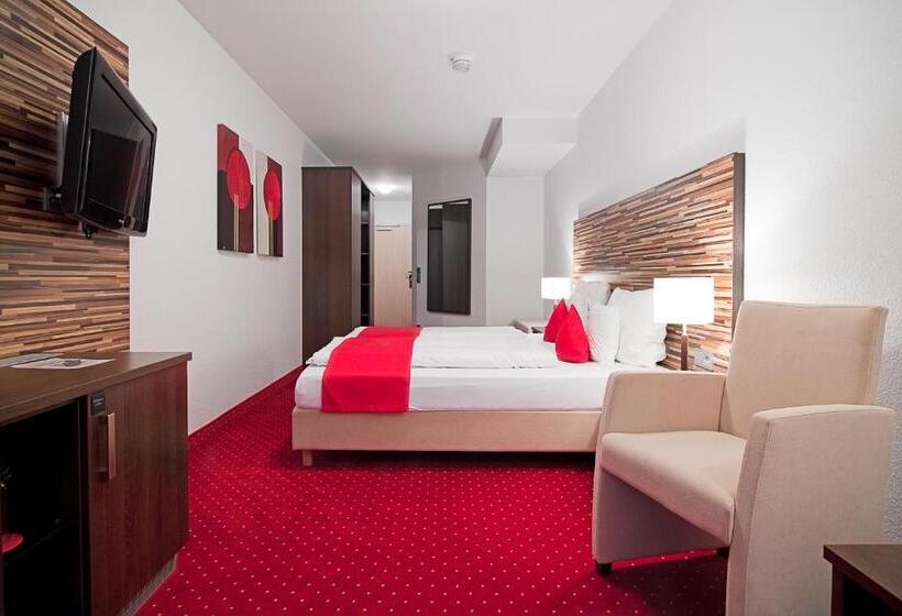 带阳台的豪华间, Hib Hotel In Baesweiler