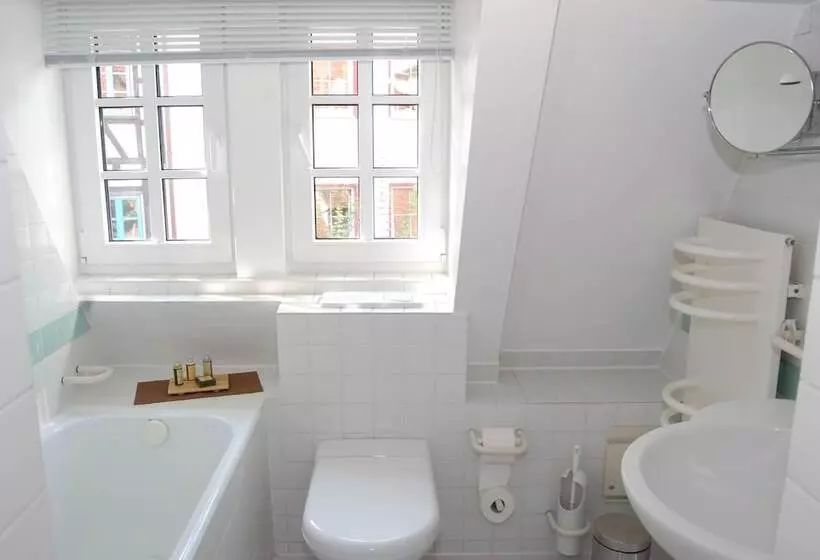 Standard Room, Altes Badhaus