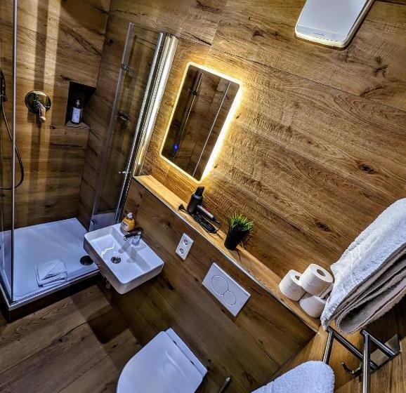 ２ベッドルームアパートメント, Am Rathaus