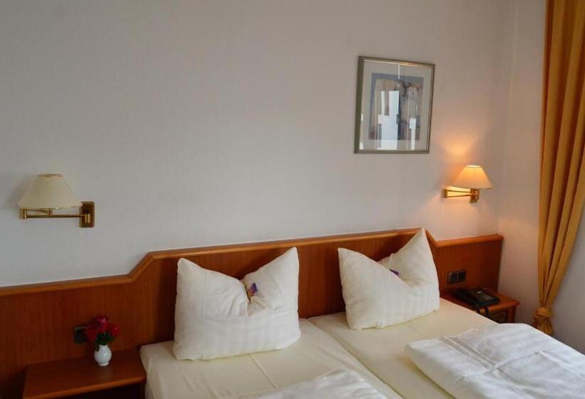 Номер Стандарт, Arkaden Hotel Kelkheim