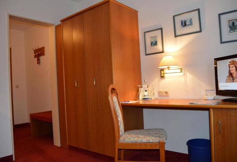 Номер Стандарт Индивидуальный, Arkaden Hotel Kelkheim