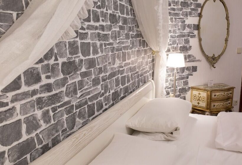 غرفة قياسية, Berliner Hof