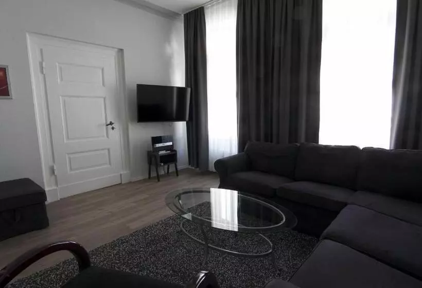 ２ベッドルームアパートメント, Berliner Hof