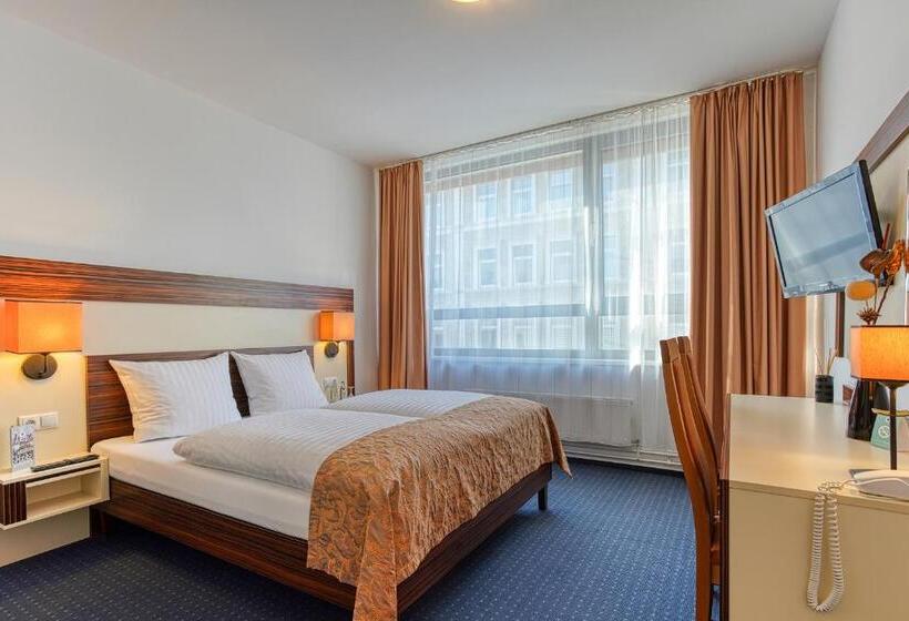 Номер Стандарт, Centro Hotel Braunschweig, Trademark Collection By Wyndham