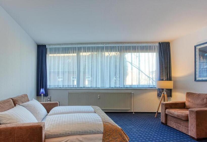 غرفة قياسية رباعية, Centro Hotel Braunschweig, Trademark Collection By Wyndham