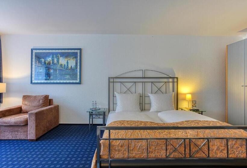 غرفة قياسية رباعية, Centro Hotel Braunschweig, Trademark Collection By Wyndham