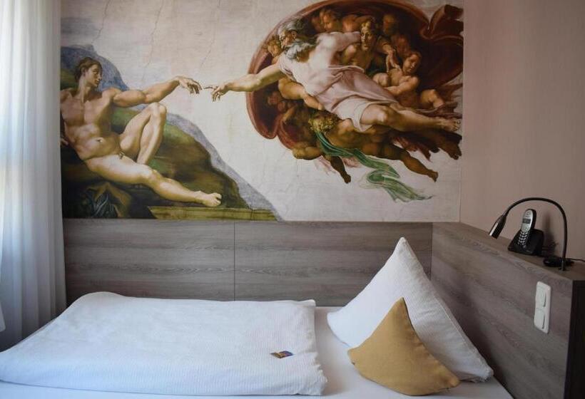 Quarto Estandar Individual, Granus