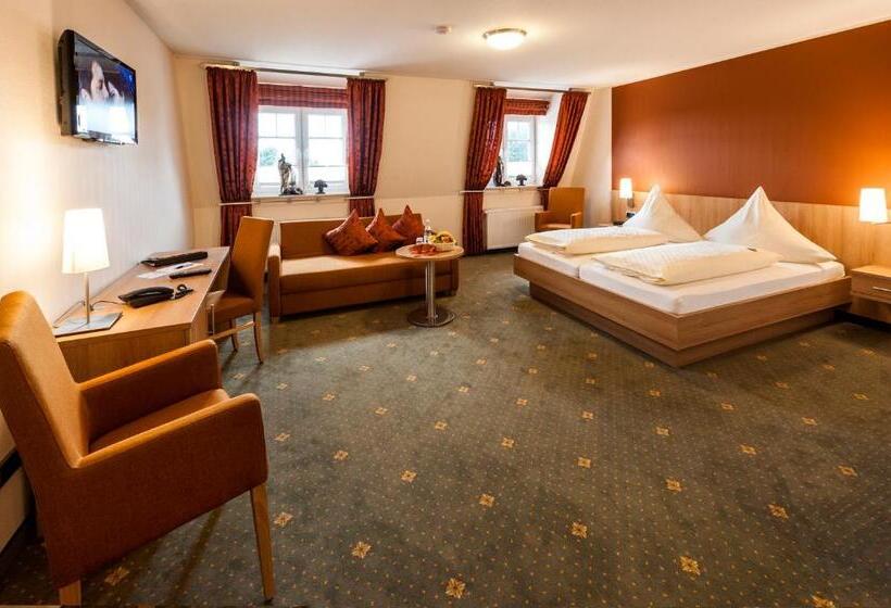 Номер Стандарт, Hilker