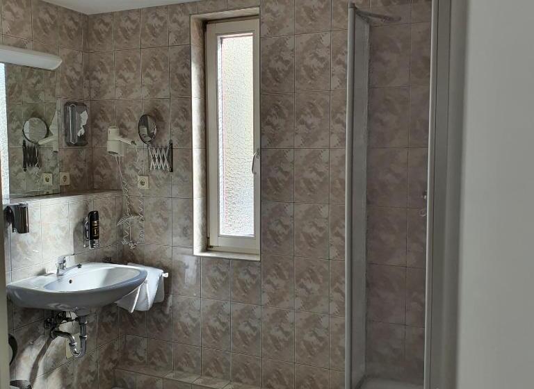 スタンダードルーム, Postbauer Heng, E Mobilität, Ladestationen Für Elektroautos