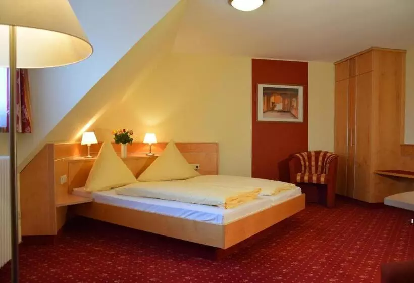 Standard Room, Restaurant Zur Linde