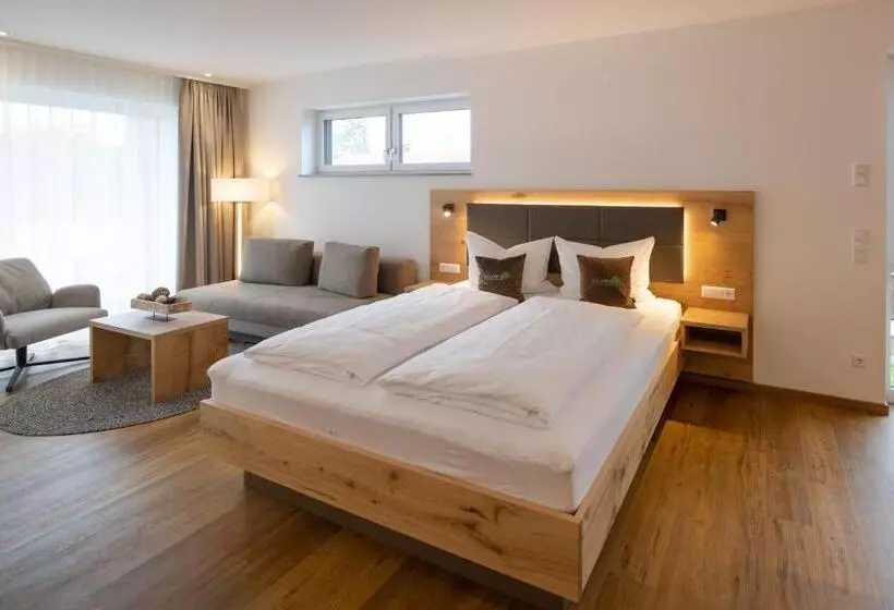 1 Bedroom Apartment, Restaurant Zur Linde