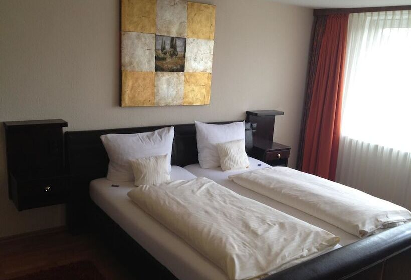 Номер Стандарт, Schafers