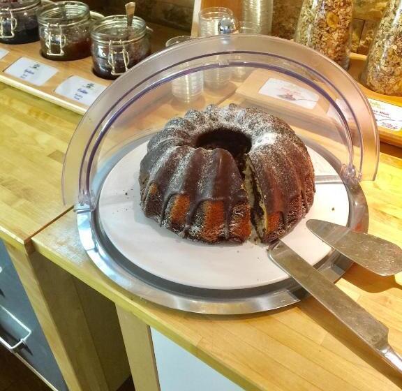 Camera Standard Individuale, The Medusa