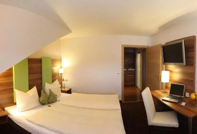 سوئیت خانواده 2 خوابه, Vilstaler Hof Landgasthof &