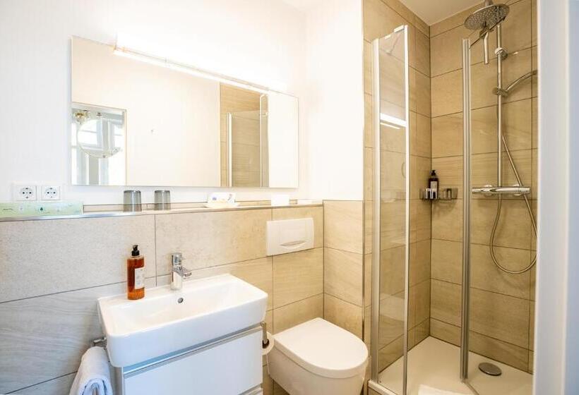 스탠다드 싱글 룸, Wehrburg