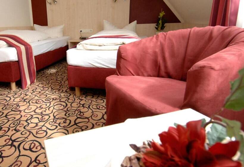 Номер Стандарт, Land Gut Hotel Zum Löwen Garni