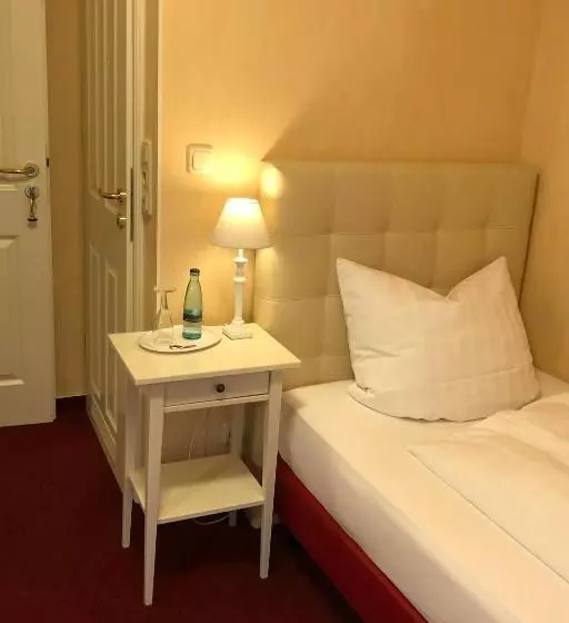 Basic Yhden Hengen Huone, Landhotel Franck Garni