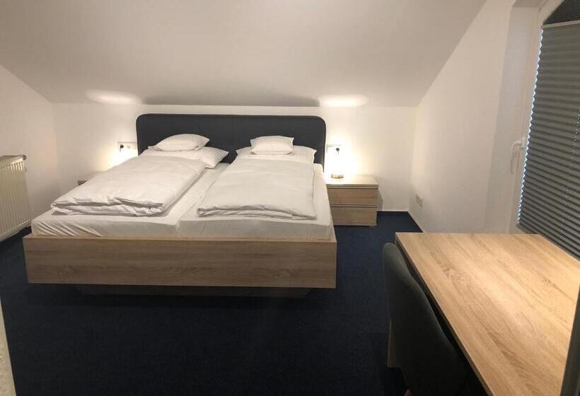 Номер Стандарт, Landhotel Gasthof Zur Krone
