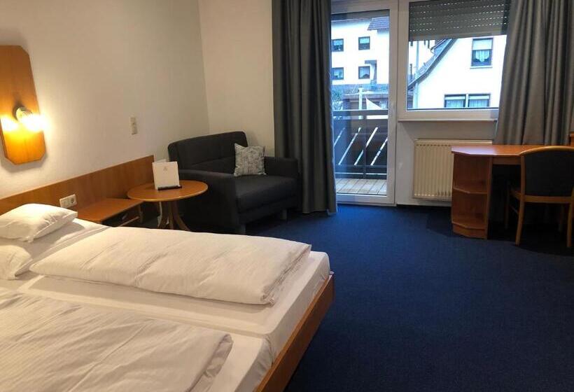 Семейный Номер, Landhotel Gasthof Zur Krone